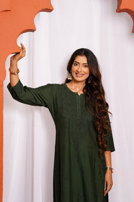 Aafreen: Green Chanderi Silk Set with Bakhiya embroidery