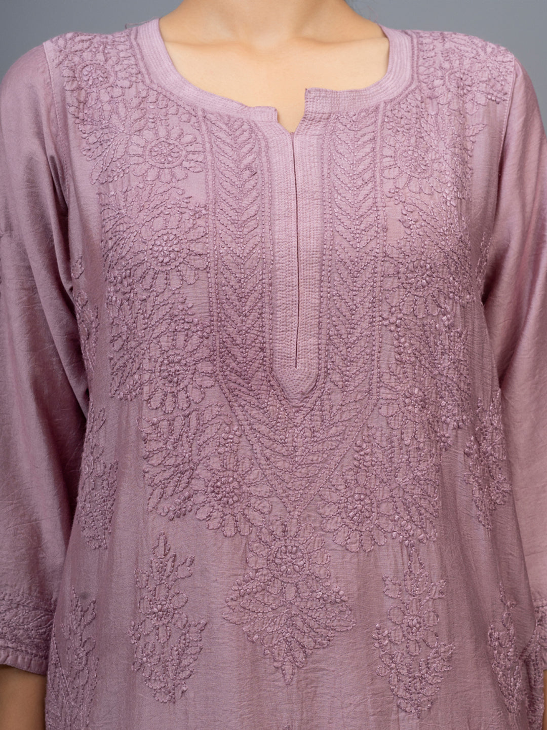 Aafreen:  Chanderi silk suit embellished with traditional Bakhiya chikankari embroidery-Green