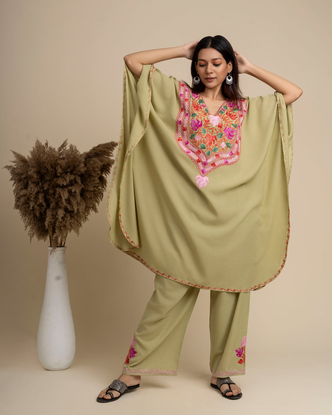 KHIZAN-Kashmiri kaftan set Pista Green