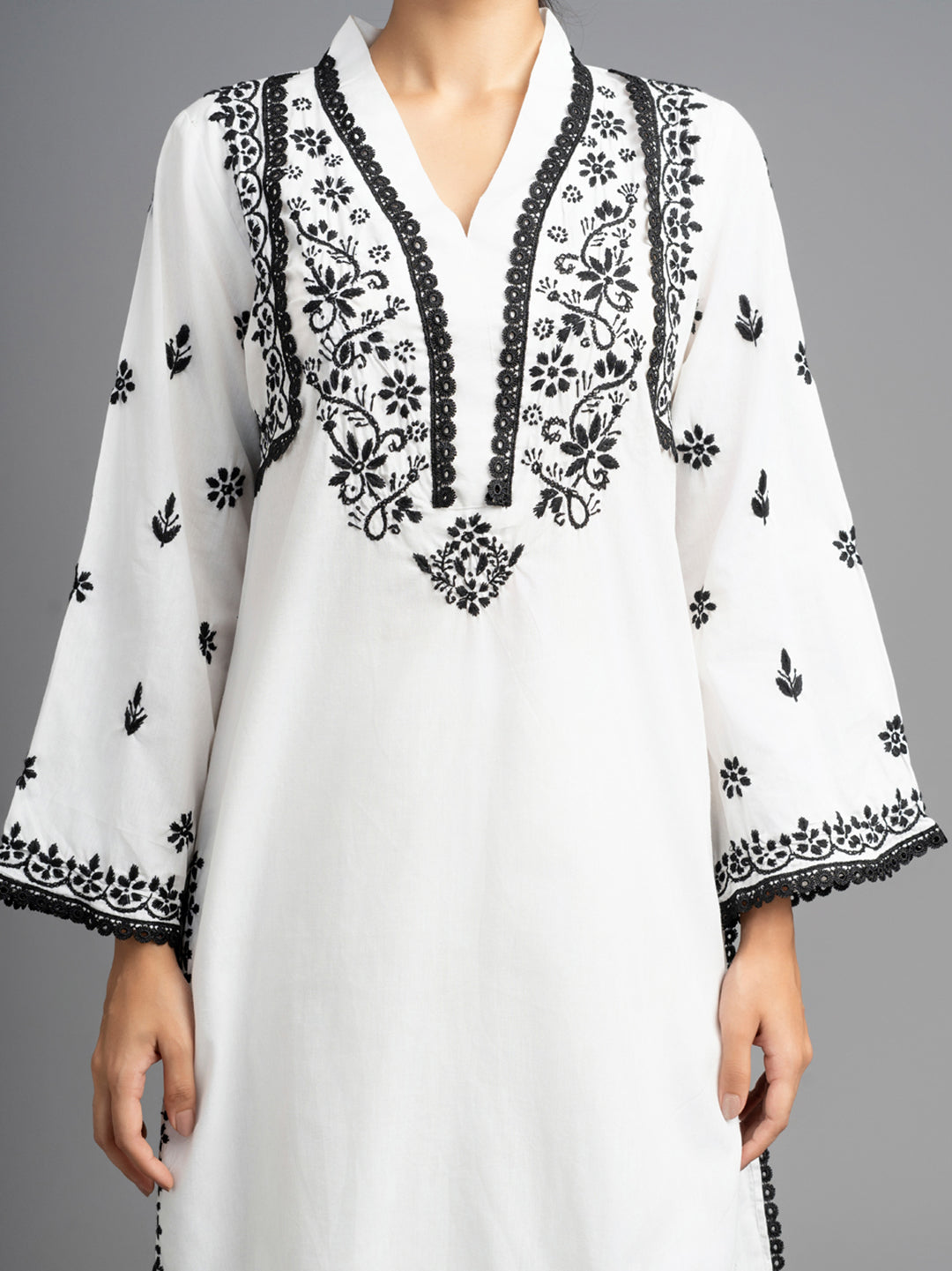 Noor: Pure cotton Monochrome chikankari kurti