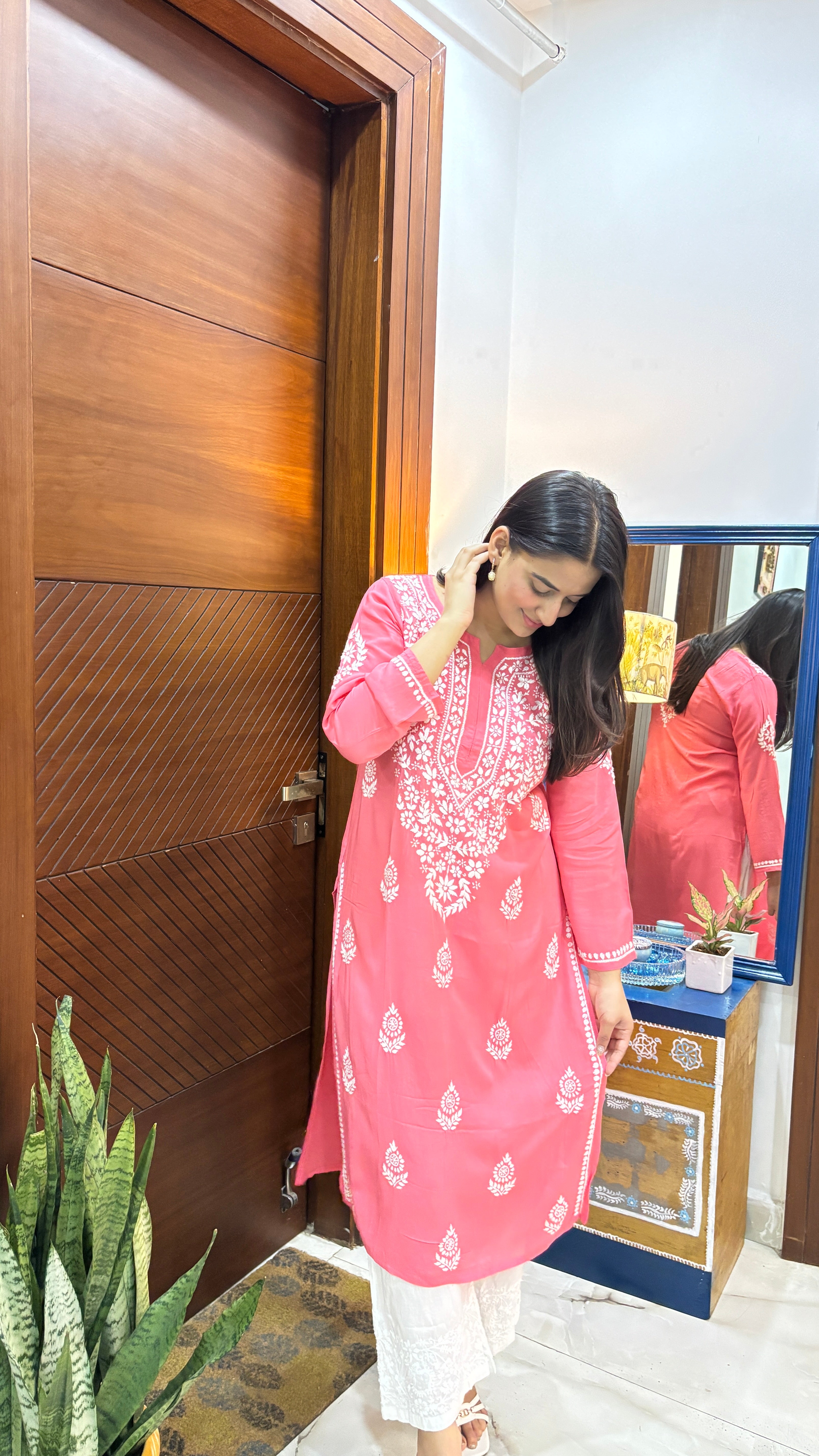 Nilofar: Pink hand embroidered Modal Chikankari Kurti
